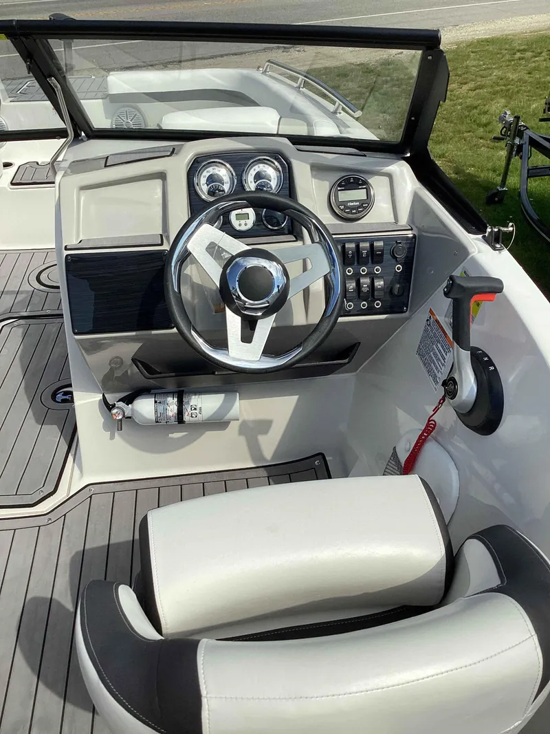 Slide: The Image of Starcraft SVX 210 OB 2023 - 9