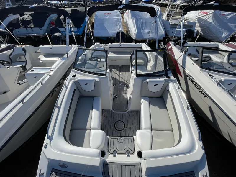 Slide: The Image of Starcraft SVX 190 OB 2024 - 6