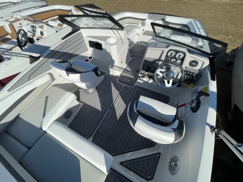 Slide: The Image of Starcraft SVX 190 OB 2024 - 12