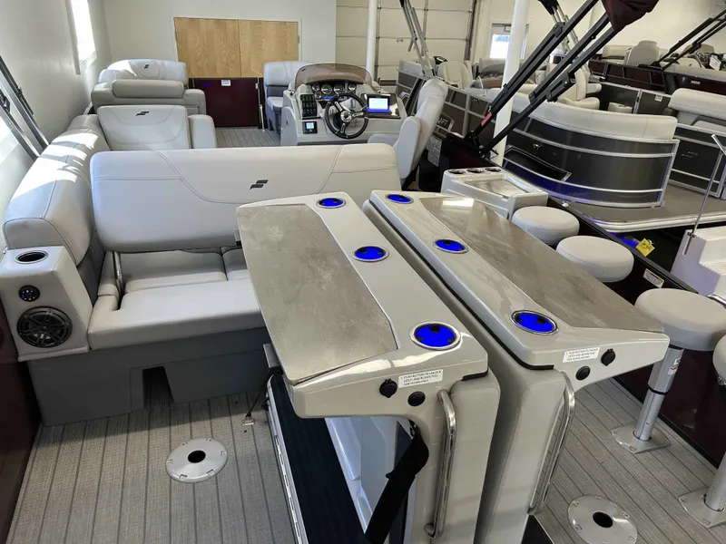 Slide: The Image of Starcraft CX 25DL BAR 2024 - 7