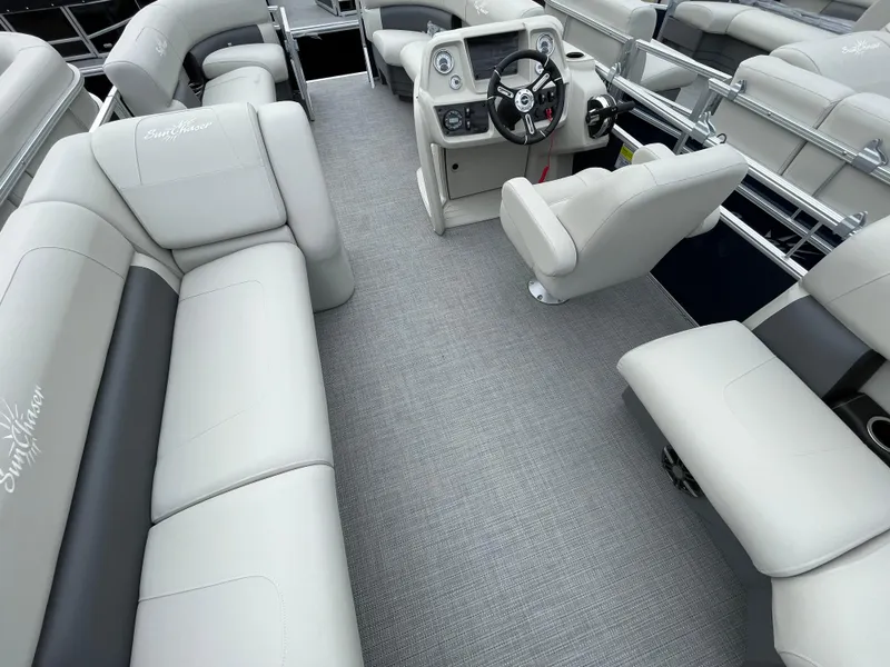 Slide: The Image of SunChaser VISTA 20LR 2024 - 8