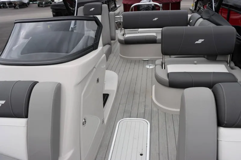 Slide: The Image of Starcraft MX 23Q 2024 - 11