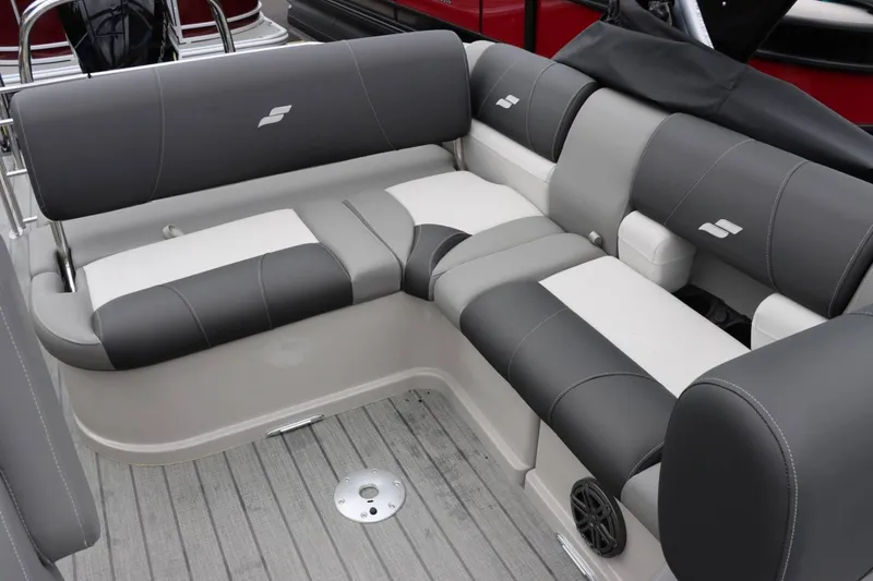 Slide: The Image of Starcraft MX 23Q 2024 - 13