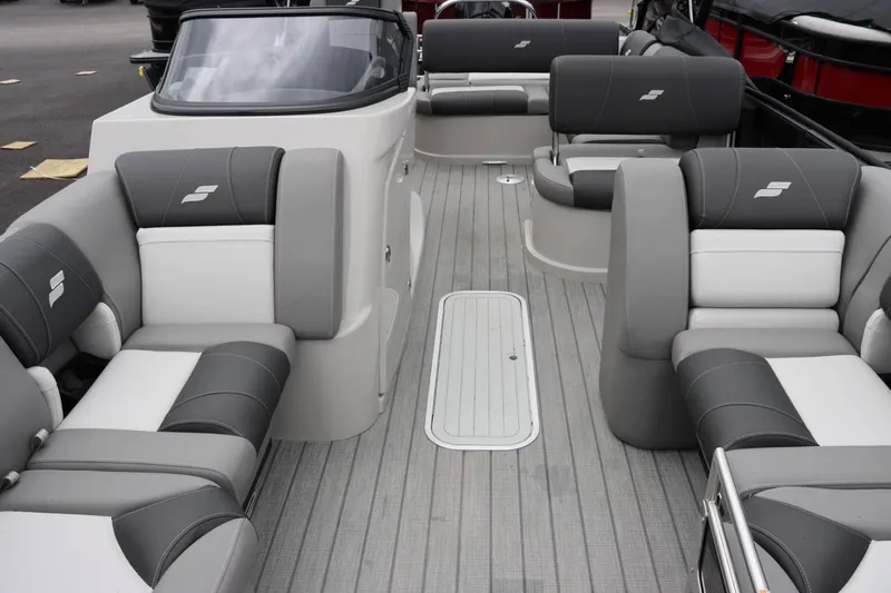 Slide: The Image of Starcraft MX 23Q 2024 - 7