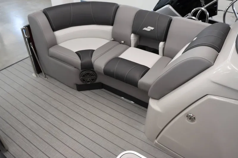 Slide: The Image of Starcraft MX 23Q 2023 - 16