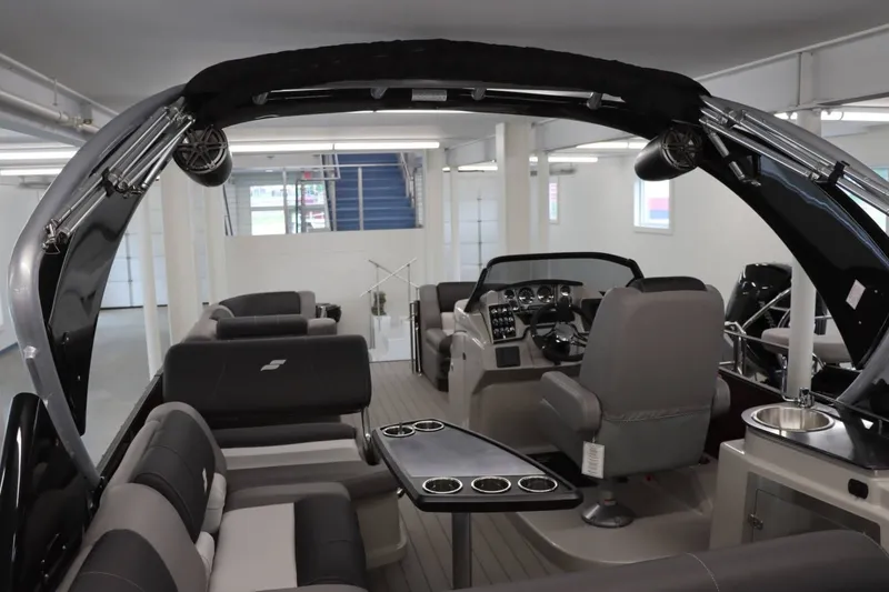 Slide: The Image of Starcraft MX 23Q 2023 - 17