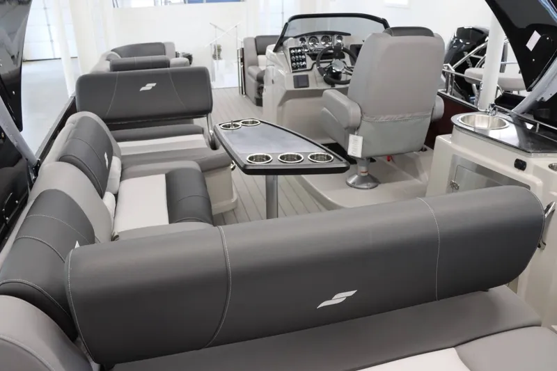 Slide: The Image of Starcraft MX 23Q 2023 - 18