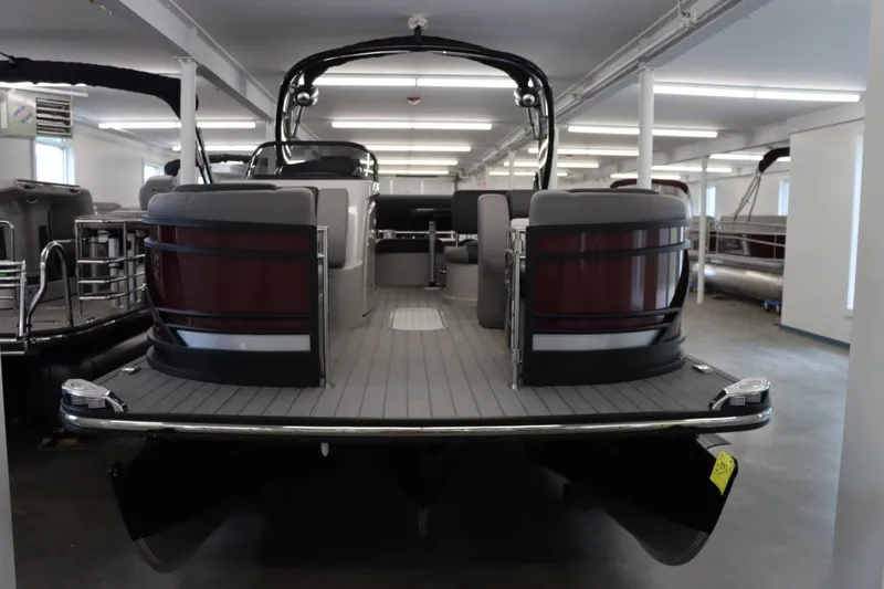 Slide: The Image of Starcraft MX 23Q 2023 - 3