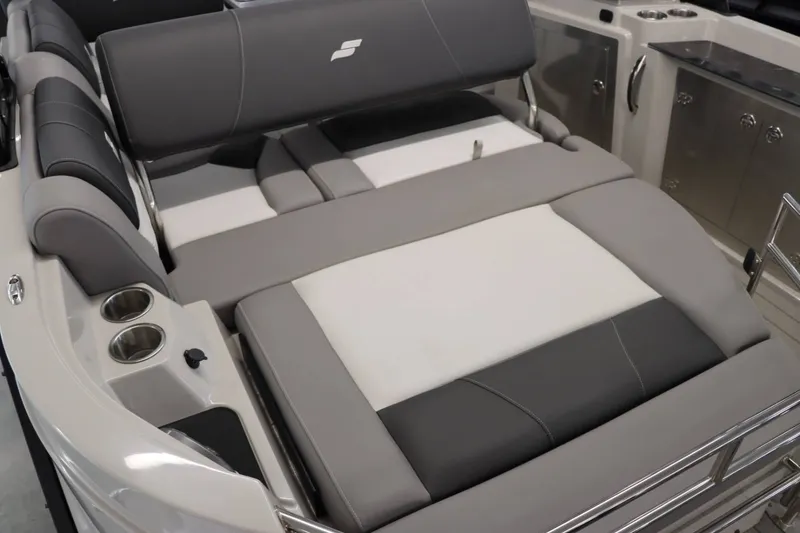 Slide: The Image of Starcraft MX 23Q 2023 - 8