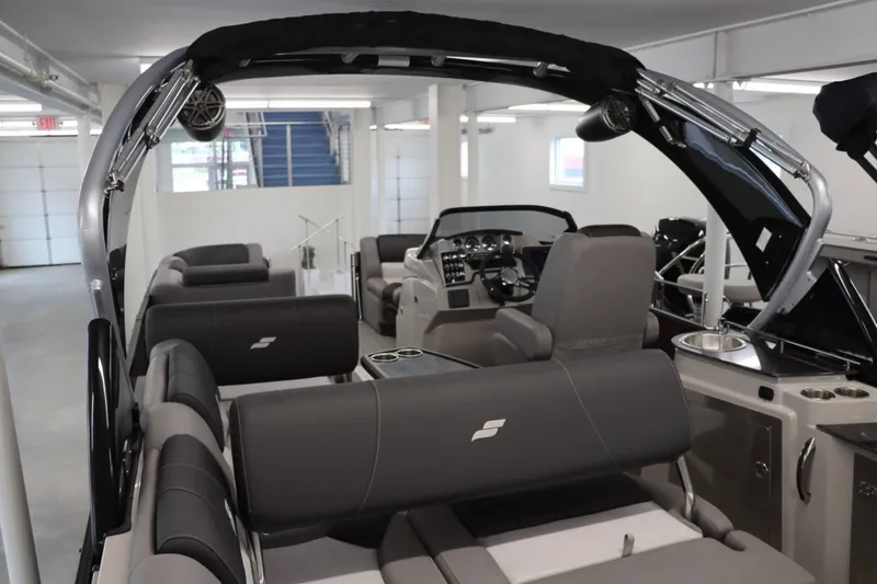 Slide: The Image of Starcraft MX 23Q 2023 - 9