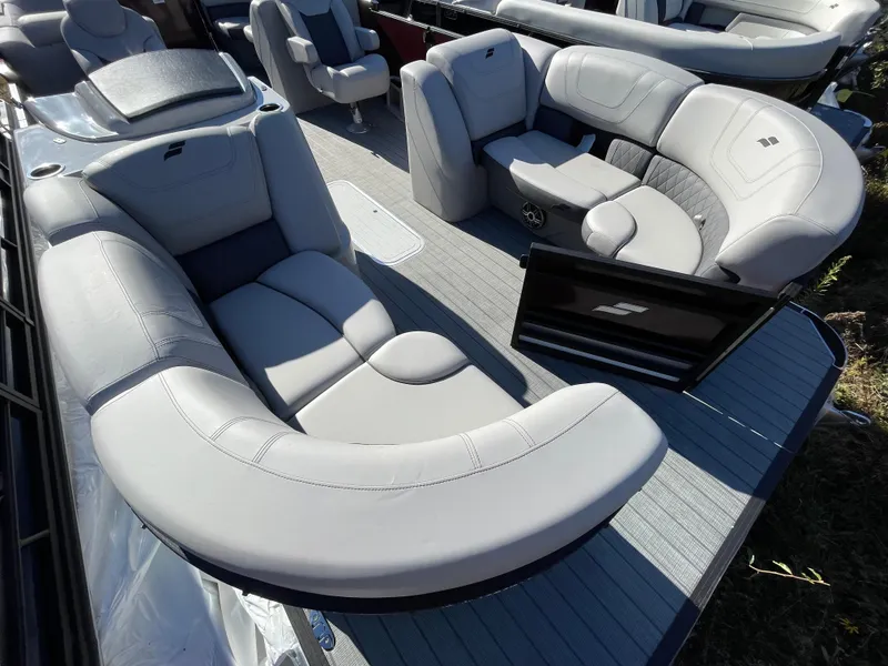 Slide: The Image of Starcraft SLS 3 2024 - 14