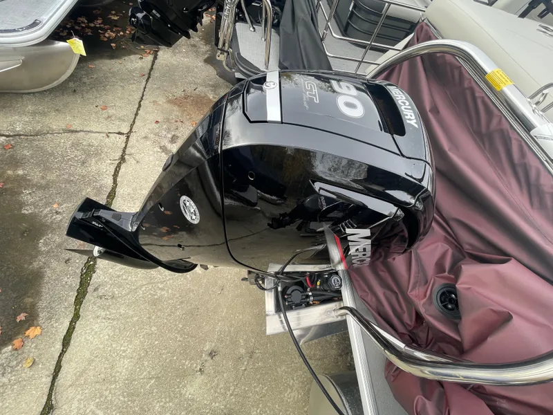 Slide: The Image of 2023 Starcraft EX 22C with Mercury 90 outboard motor. - 15