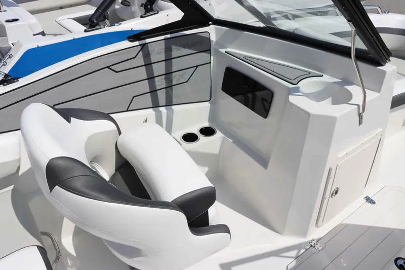 Slide: The Image of Starcraft SVX 210 IO 2023 - 17