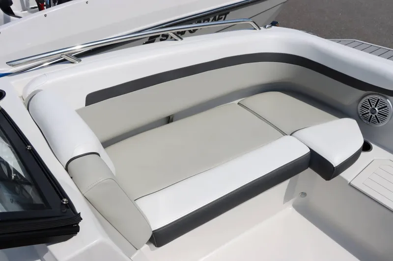 Slide: The Image of Starcraft SVX 210 IO 2023 - 20