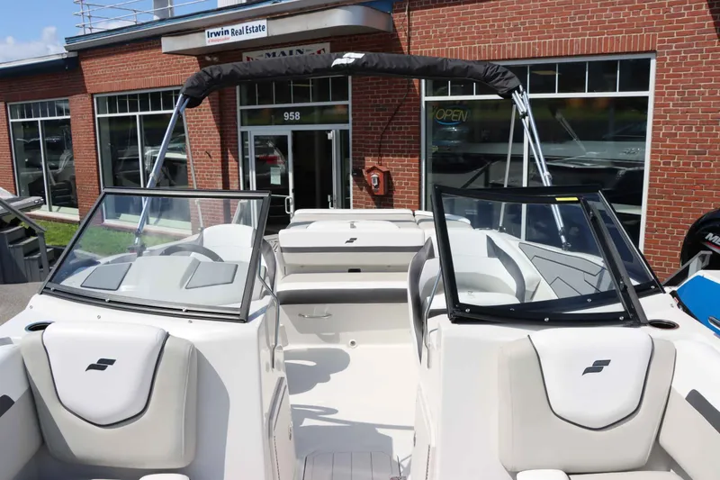 Slide: The Image of Starcraft SVX 210 IO 2023 - 25