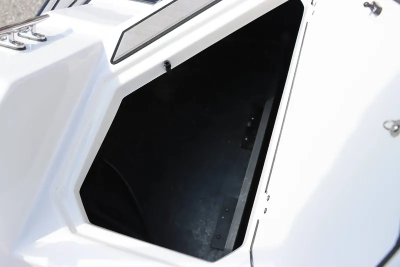 Slide: The Image of Starcraft SVX 210 IO 2023 - 30