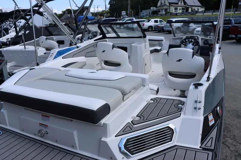 Slide: The Image of Starcraft SVX 210 IO 2023 - 7