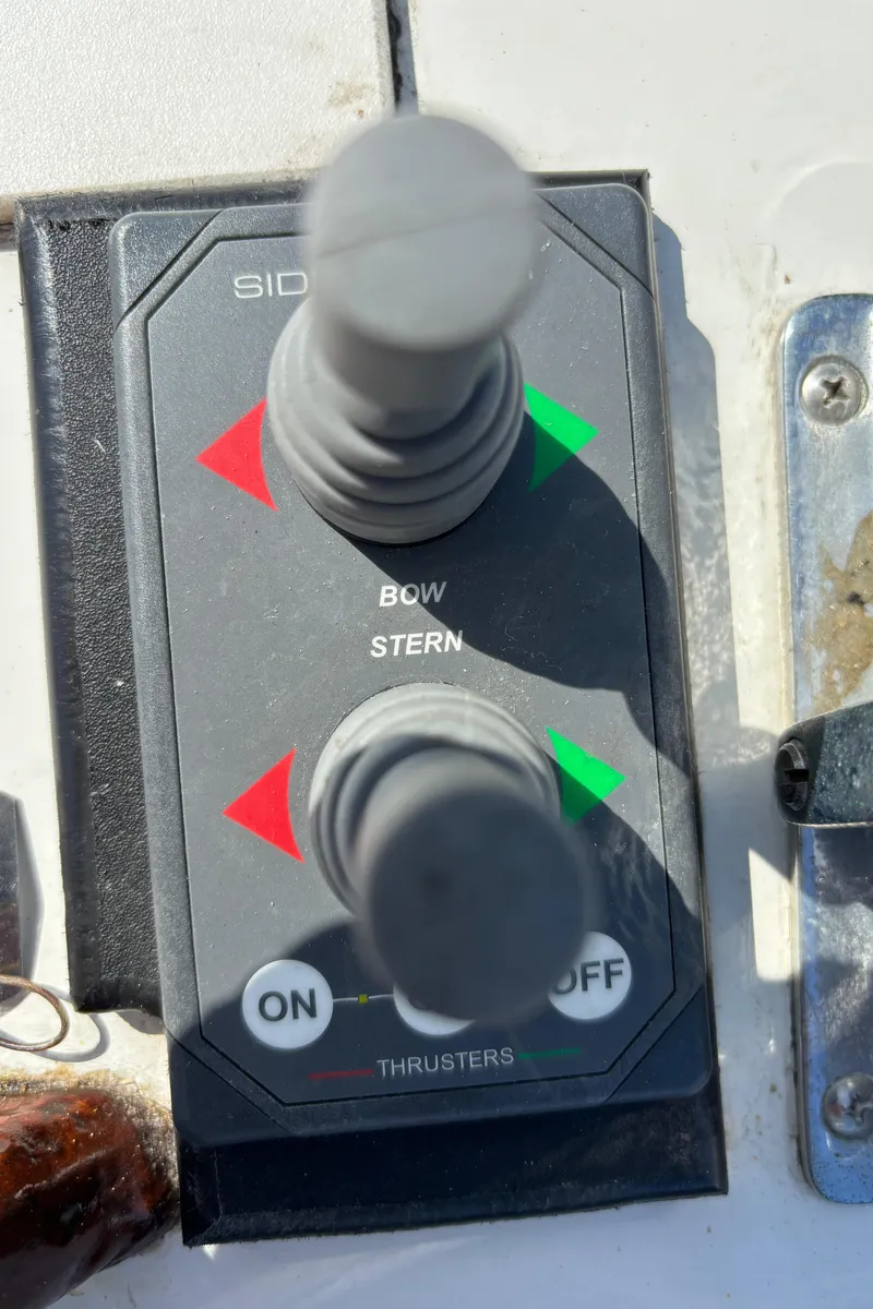 Slide: The Image of Bow and Stern Thruster Joysticks - 19