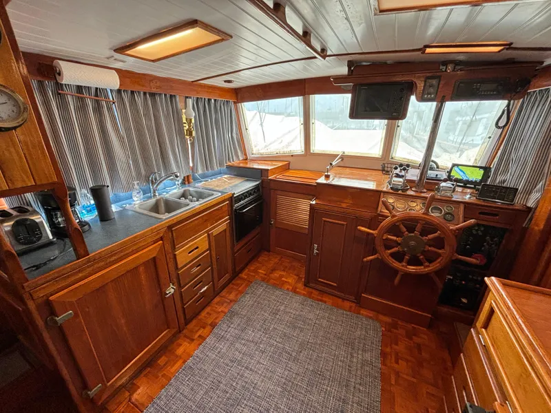 Slide: The Image of Salon looking forward - 21