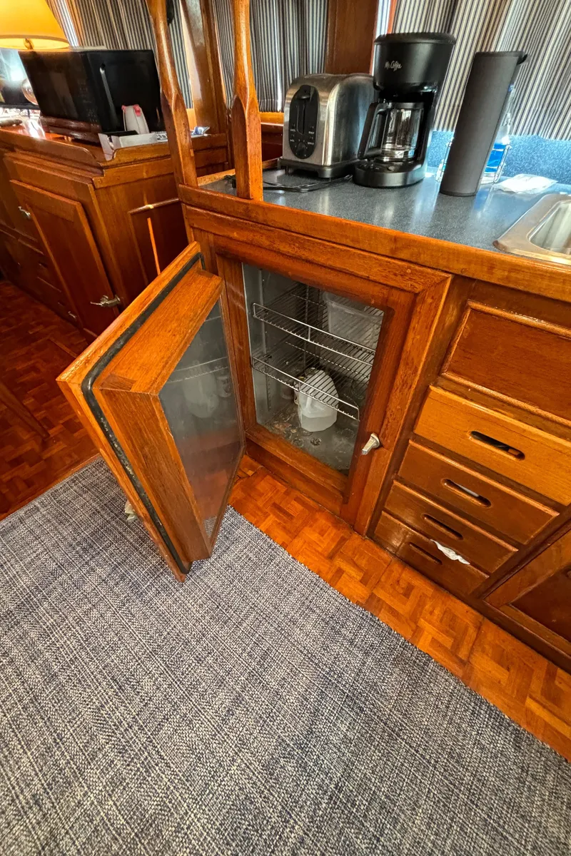 Slide: The Image of Refrigerator in galley - 27