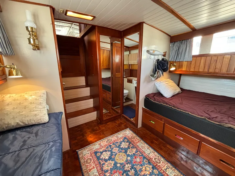 Slide: The Image of Aft Stateroom looking forward to starboard - 31