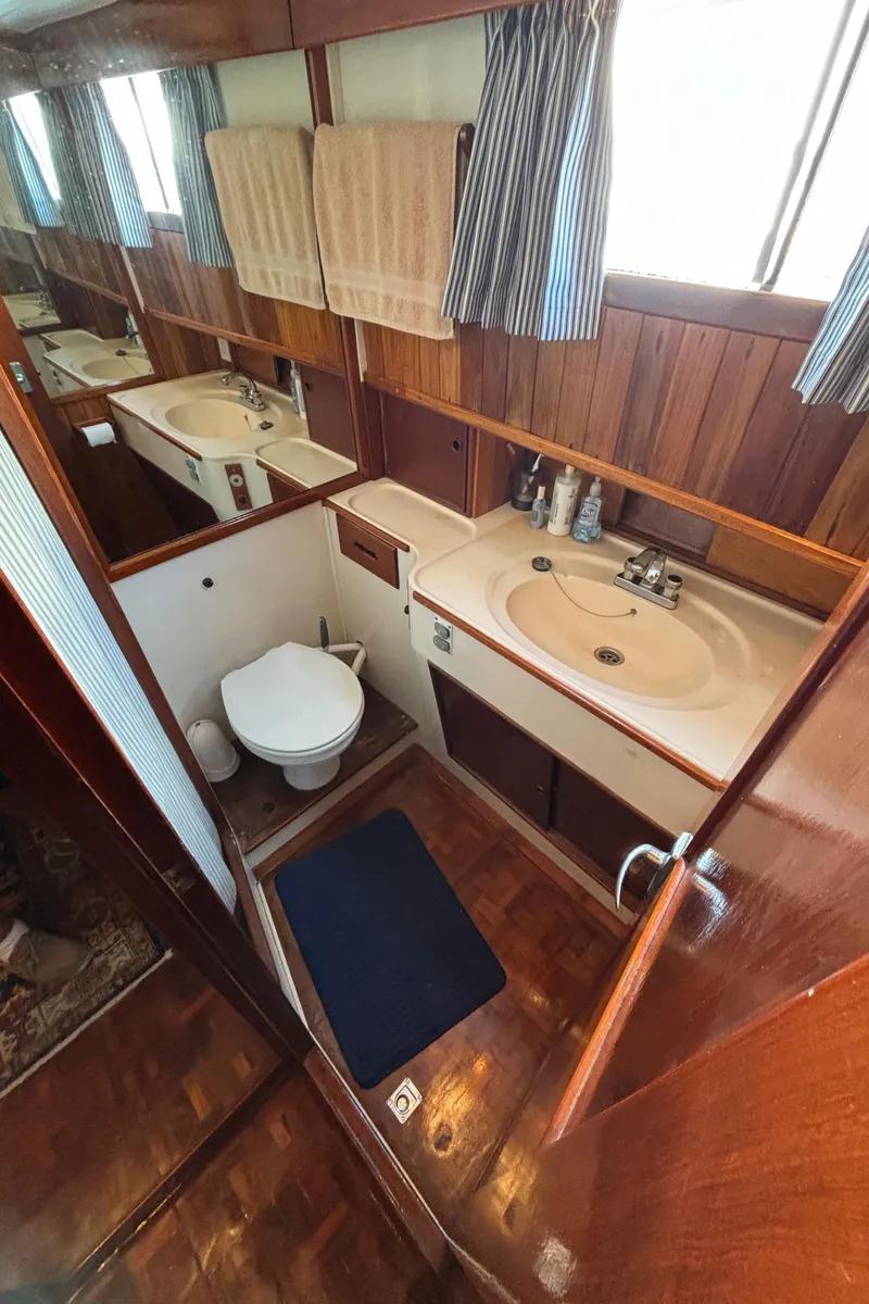 Slide: The Image of Master Head Compartment - 35