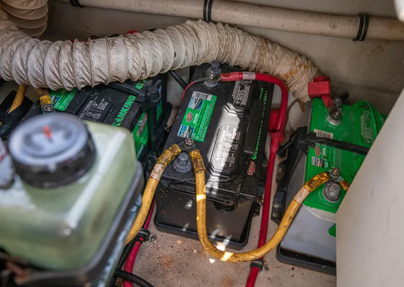Slide: The Image of Battery compartment of a 2004 Chris-Craft Corsair 28 boat. - 34