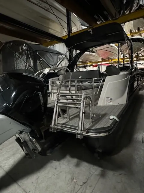 Slide: The Image of Starcraft MX 23Q 2022 - 3