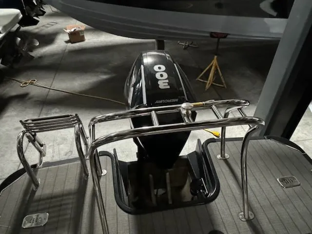 Slide: The Image of Starcraft MX 23Q 2022 - 4