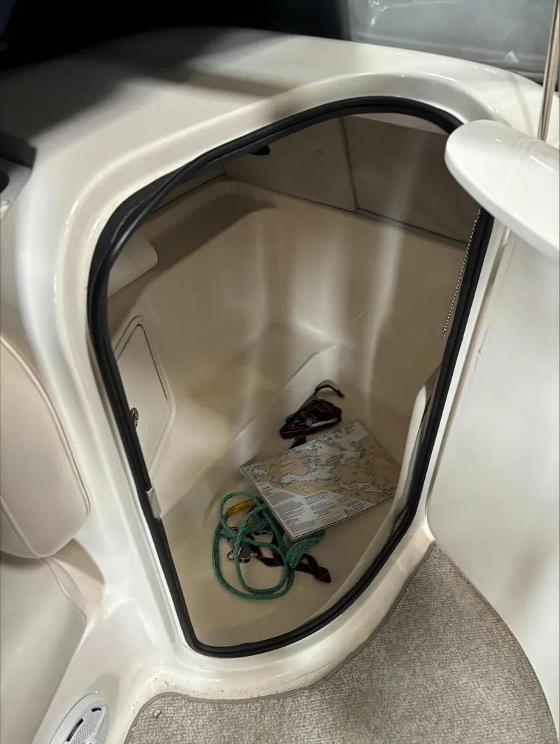 Slide: The Image of Hurricane 217 Sundeck 2007 - 3