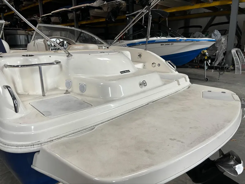 Slide: The Image of Hurricane 217 Sundeck 2007 - 5