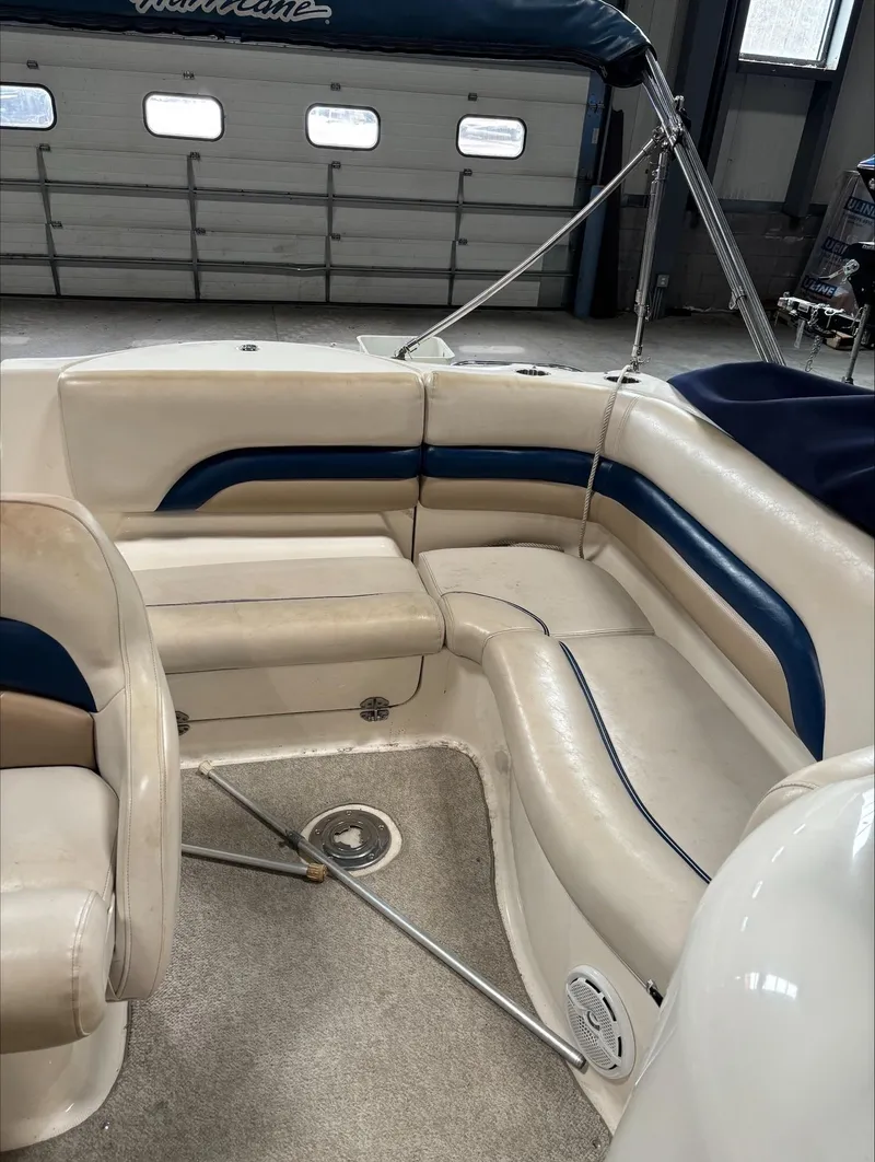 Slide: The Image of Hurricane 217 Sundeck 2007 - 6