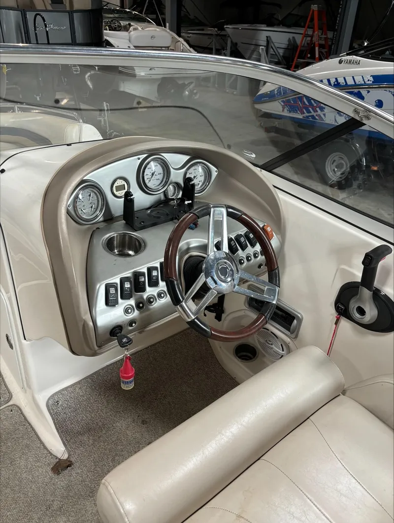 Slide: The Image of Hurricane 217 Sundeck 2007 - 7