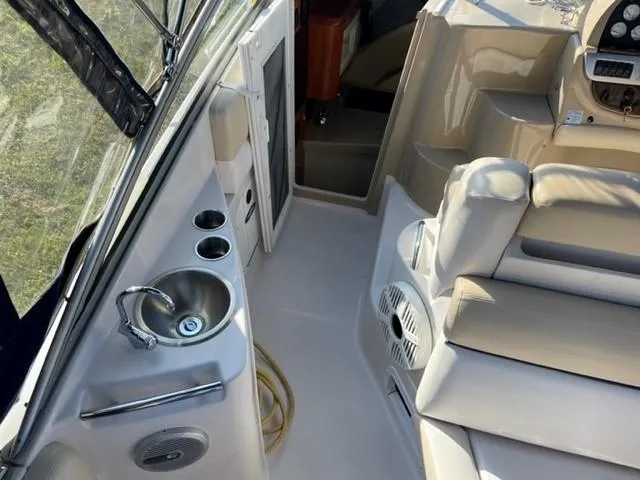 Slide: The Image of Four Winns 258 Vista 2008 - 13