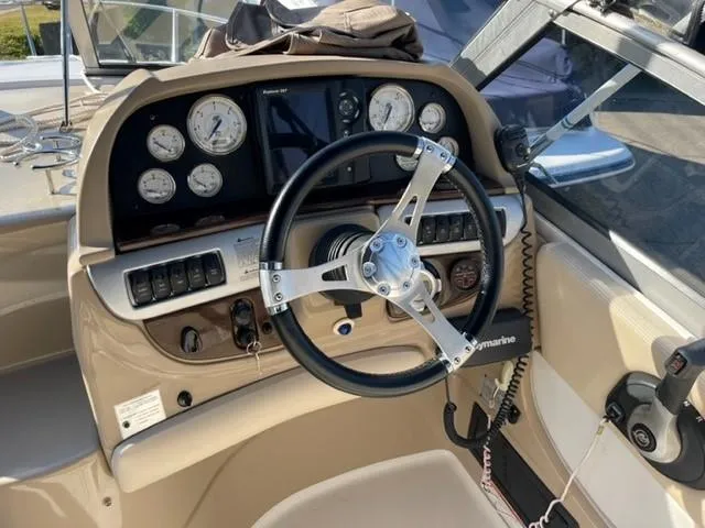 Slide: The Image of Four Winns 258 Vista 2008 - 17