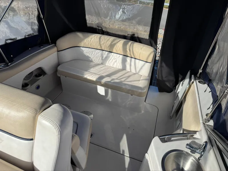 Slide: The Image of Four Winns 258 Vista 2008 - 20