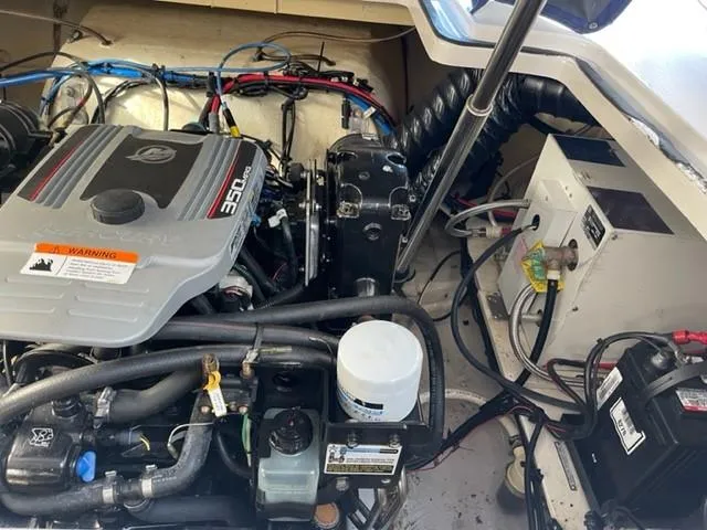 Slide: The Image of Four Winns 258 Vista 2008 - 24