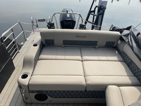 Slide: The Image of Barletta Lusso 25UA 2022 - 7