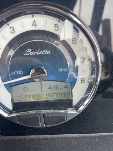 Slide: The Image of Barletta Lusso 25UA 2022 - 9