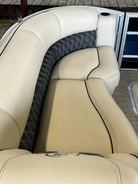 Slide: The Image of Barletta L23UC 2021 - 20