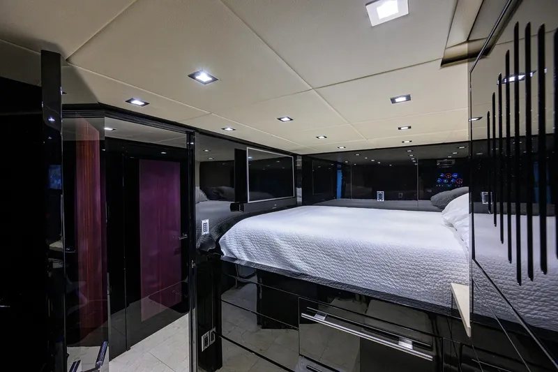 Slide: The Image of Broward 108 Raised Pilothouse 1997 - 129