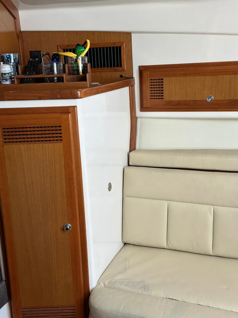 Slide: The Image of Cabo 31 Express 2002 - 11