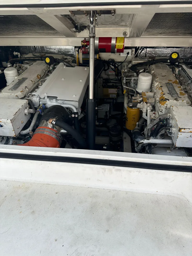 Slide: The Image of Cabo 31 Express 2002 - 16