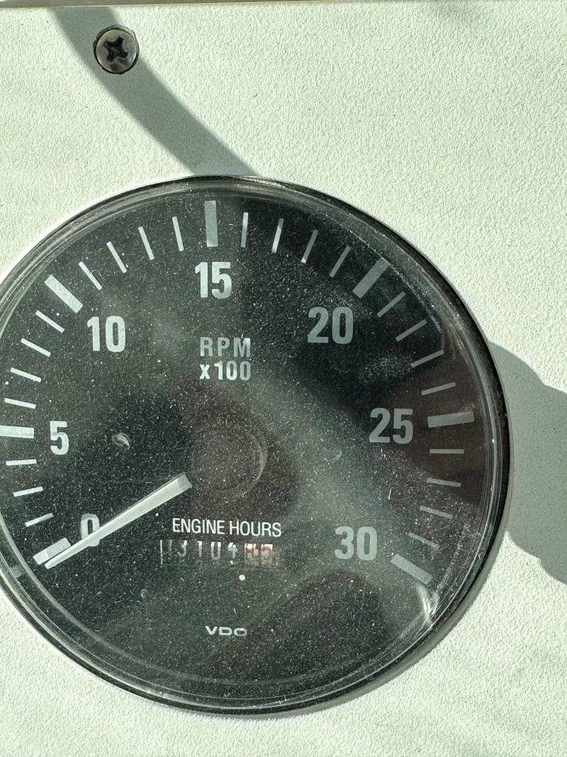 Slide: The Image of Cabo 31 Express 2002 - 18