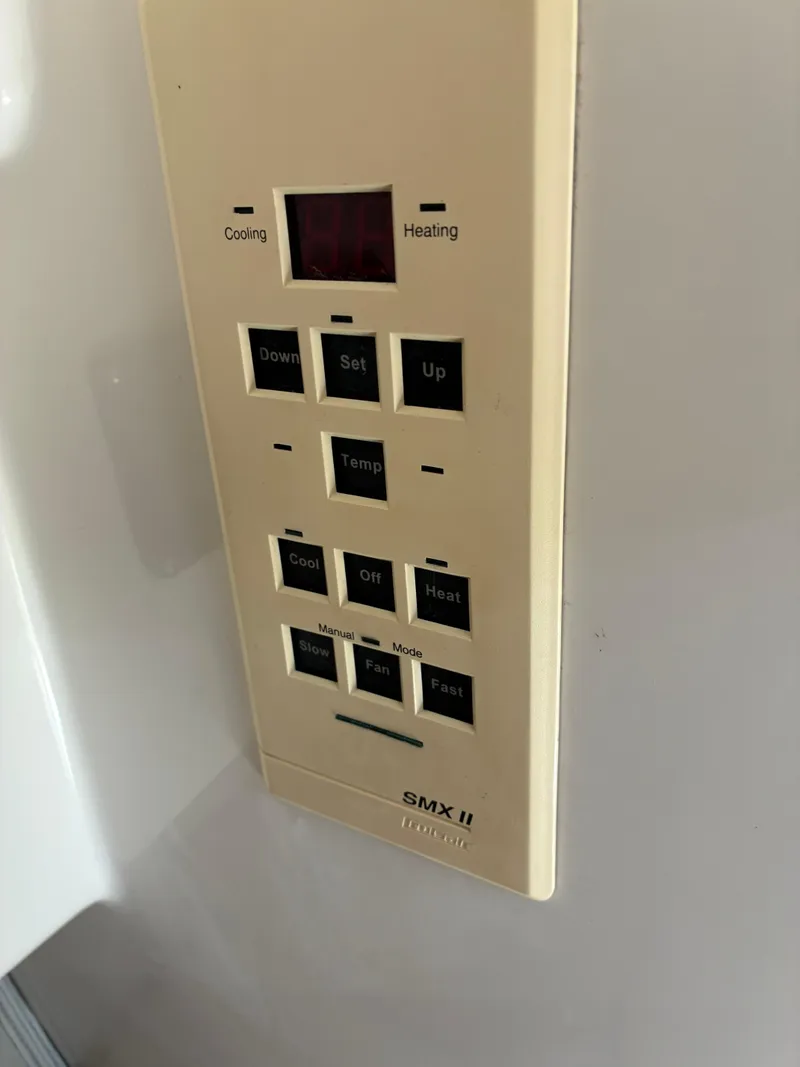 Slide: The Image of Cabo 31 Express 2002 - 24