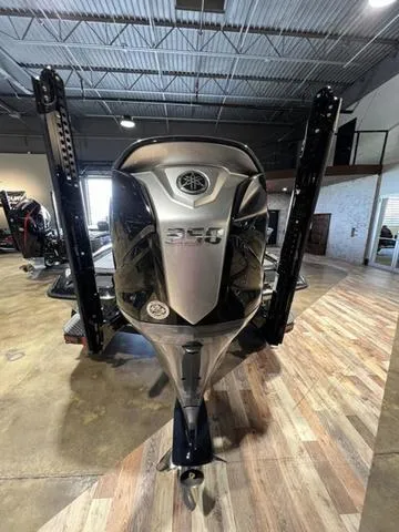 Slide: The Image of Phoenix Bass Boat 921 Elite 2024 - 5