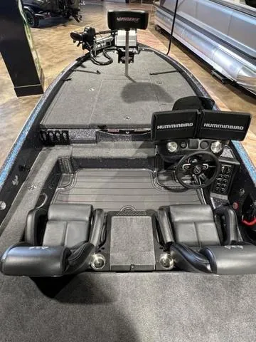 Slide: The Image of Phoenix Bass Boat 920 Elite 2024 - 11