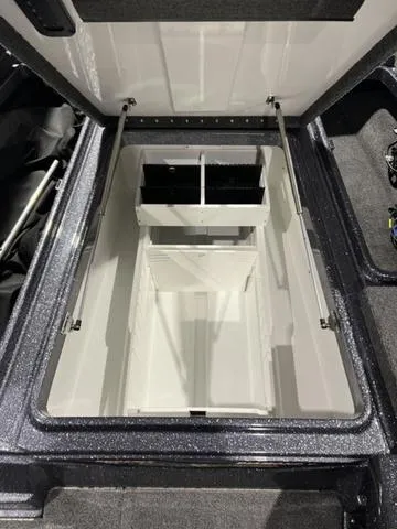 Slide: The Image of Phoenix Bass Boat 920 Elite 2024 - 16