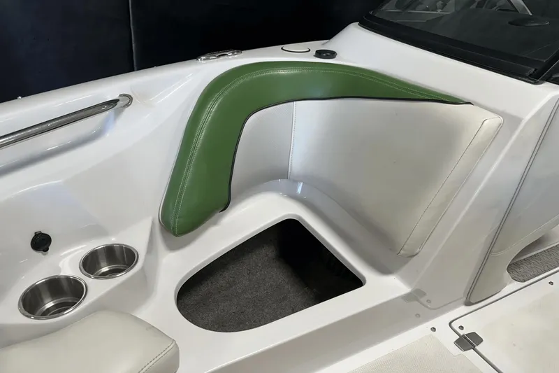 Slide: The Image of Nautique Super Air Nautique 210 2008 - 101