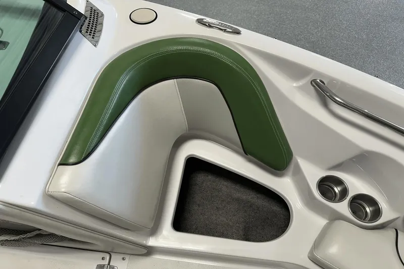 Slide: The Image of Nautique Super Air Nautique 210 2008 - 104